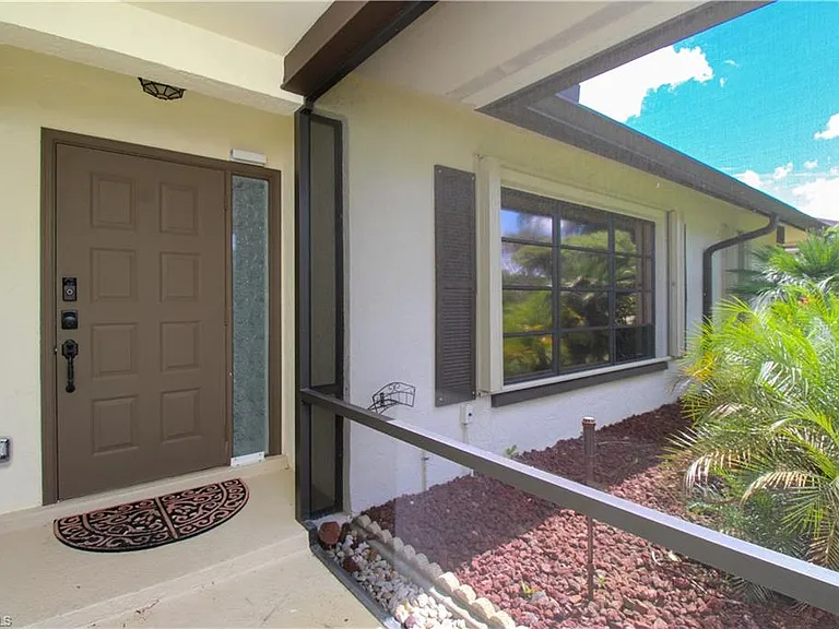 213 Bay Meadows Dr — Photo 8