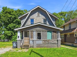 1313 Manchester Rd, Akron, OH 44307