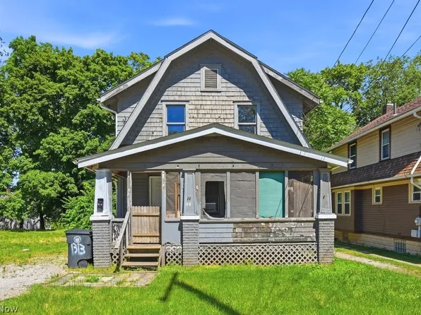 1313 Manchester Rd, Akron, OH 44307