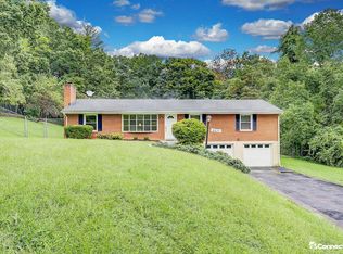 6033 Country Homes Rd, Roanoke, VA 24018