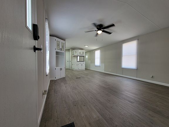 2nd image of 4 Edge St