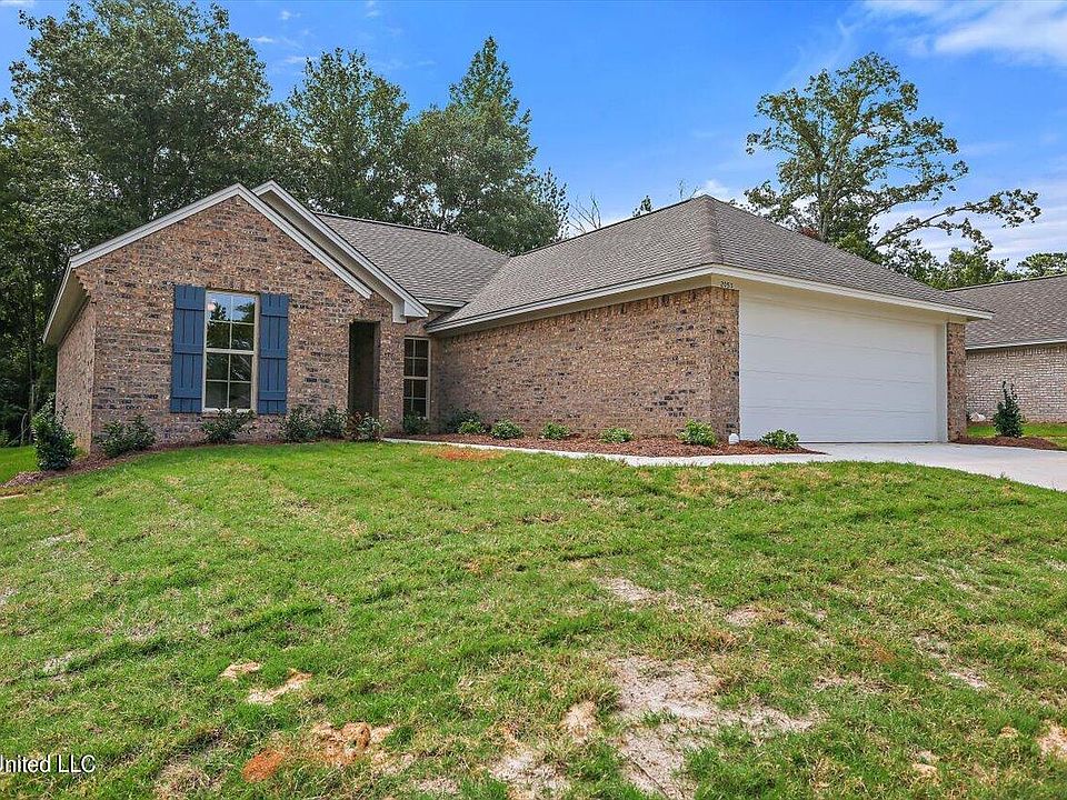 1st image of 2067 Pebble Creek Dr