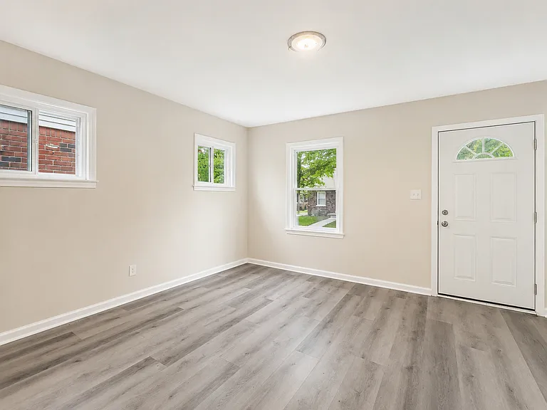 12719 Wade St — Photo 8