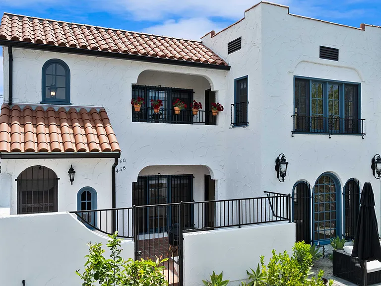 460 N Sierra Bonita Ave #460 — Photo 3