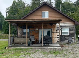 9652 Clewley Rd, Lachine, MI 49753