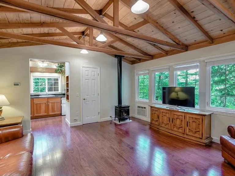 5649 Hillside Dr #B — Photo 4