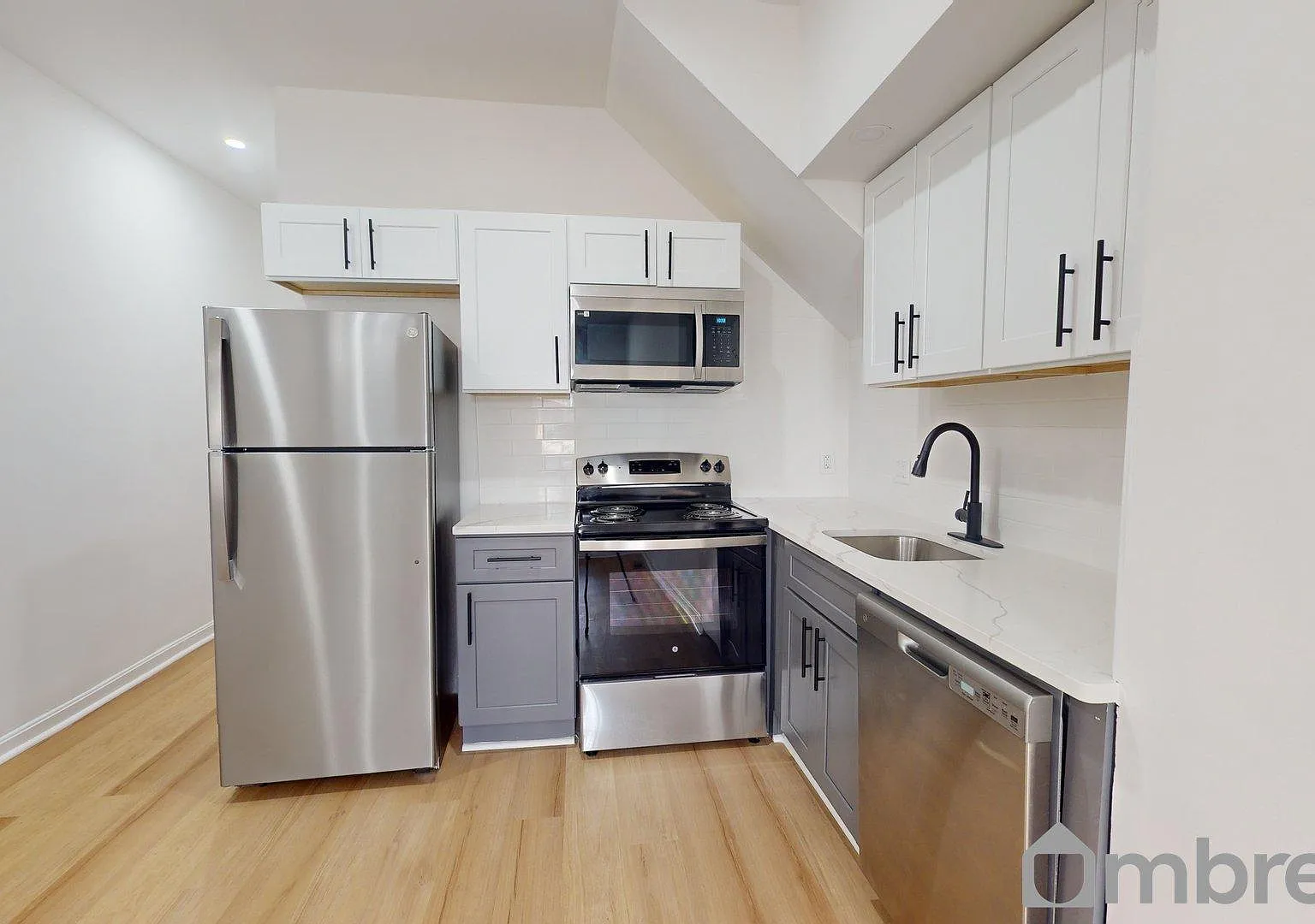 1 bed, 679 sqft, $1,300 — Photo 3