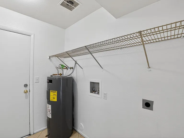 517 W Duke Dr — Photo 30