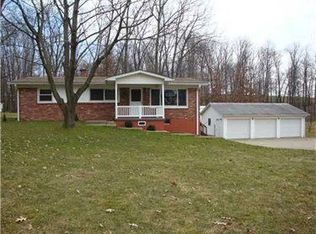 112 Kaiser Rd, Butler, PA 16002