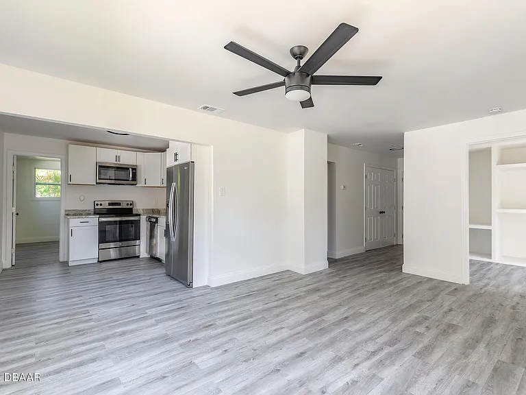 138 Kingston Ave — Photo 6