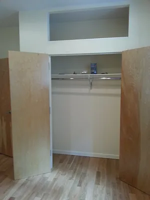 Rented by Allen Harris, LREB | media 27