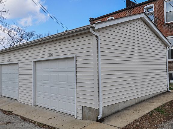 4th image of 3960 Cleveland Ave