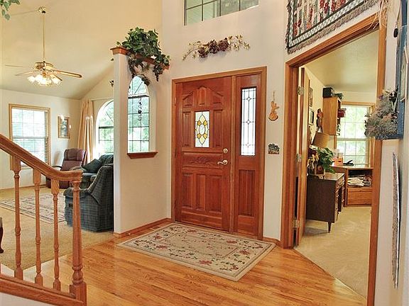 3rd image of 12090 W Hinsdale Ct