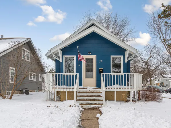 711 8th St NW, Austin, MN 55912