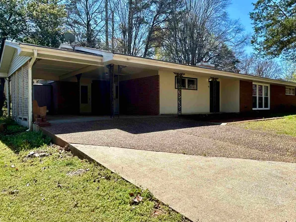 111 Park Cir, Florence, AL 35630