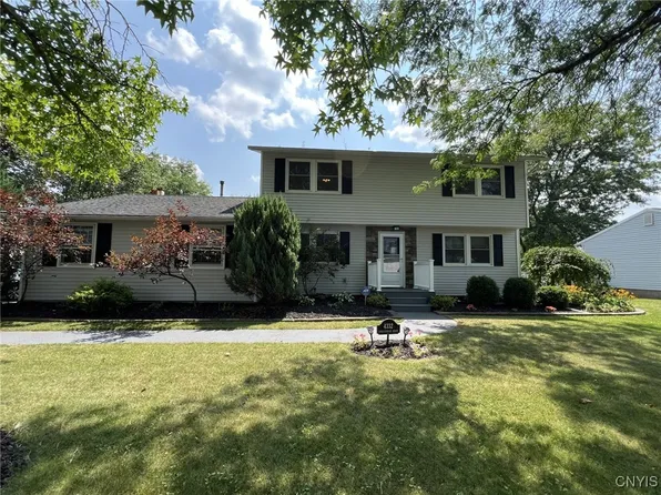 4332 Forestbrook Dr, Liverpool, NY 13090