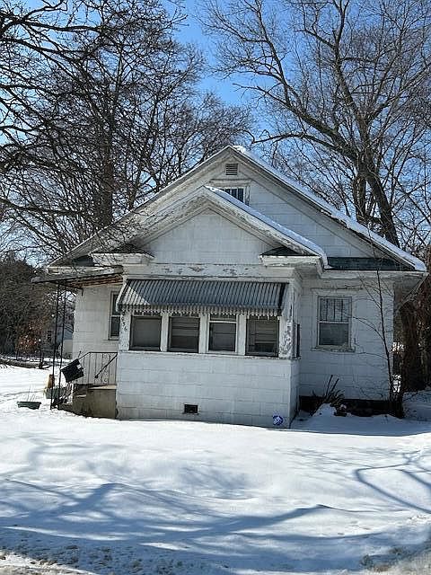 1st image of 956 Union Ave