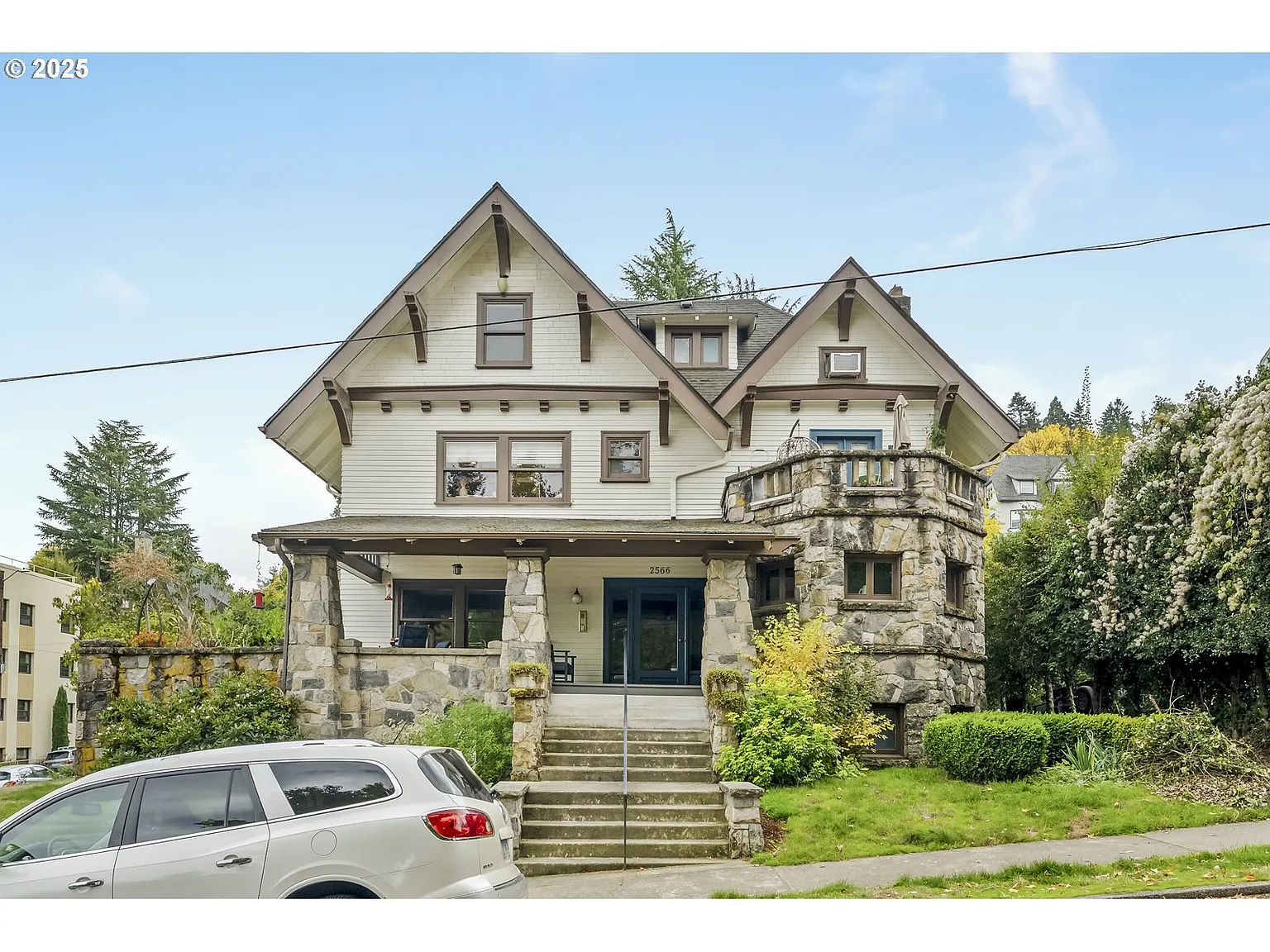 2566 NW Lovejoy St #6 photo 1