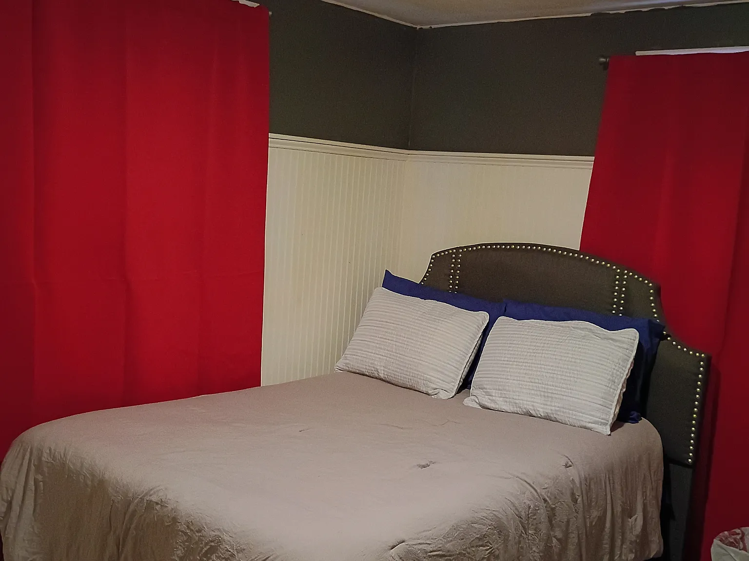 4 bed, 1300 sqft, $950 — Photo 2