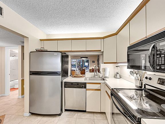 5th image of 3860 Carambola Circle #N 2957
