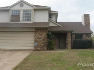 8328 Auburn Dr, Fort Worth, TX 76123