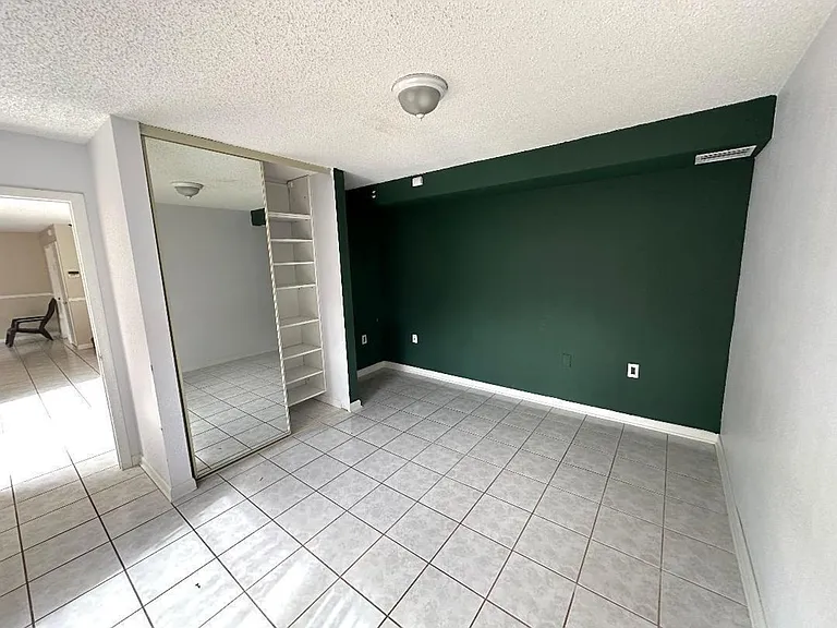 1006 10th Ln — Photo 10