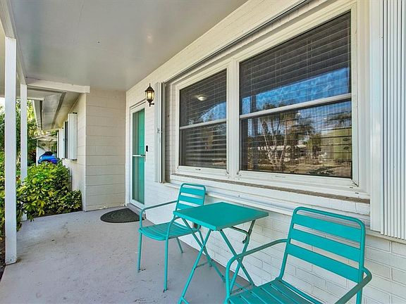 5th image of 2572 Jefferson Cir