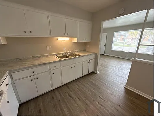 7701 W Hampton Ave #6 — Photo 2