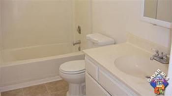 5th image of 17848 Newmont Ave
