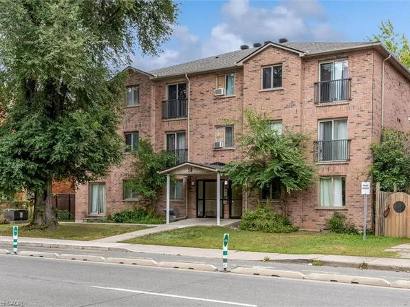 28 Victoria Ave N #311, Hamilton, ON L8L 5E1