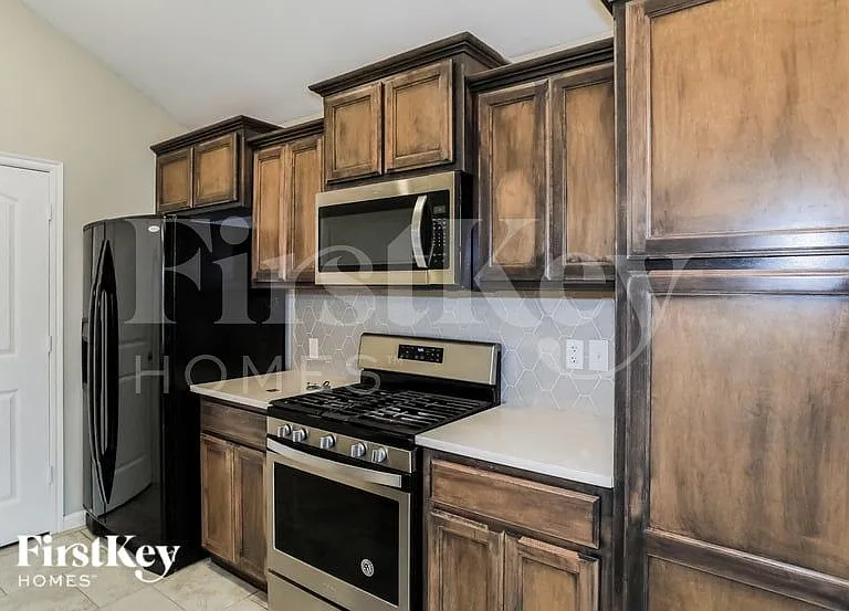 9200 SW 48th Ter — Photo 5