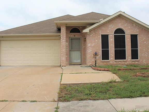 2nd image of 807 Mancuso Dr