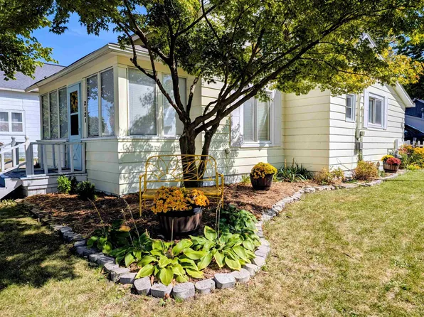 2121 S Monroe St, Bay City, MI 48708