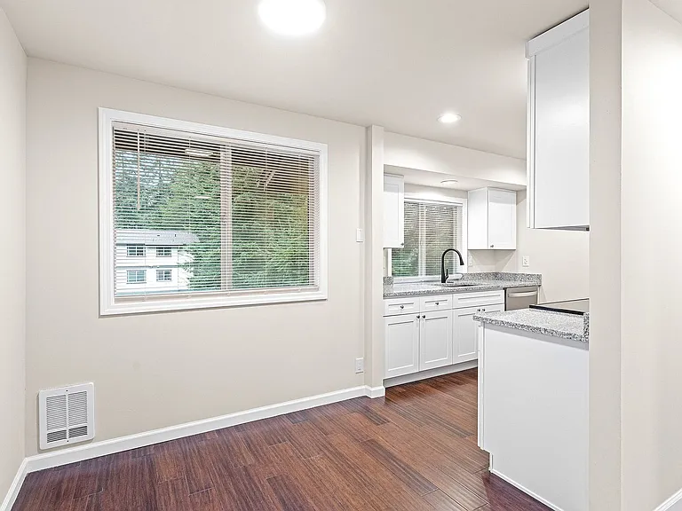 North Forest Apartments — Photo 10