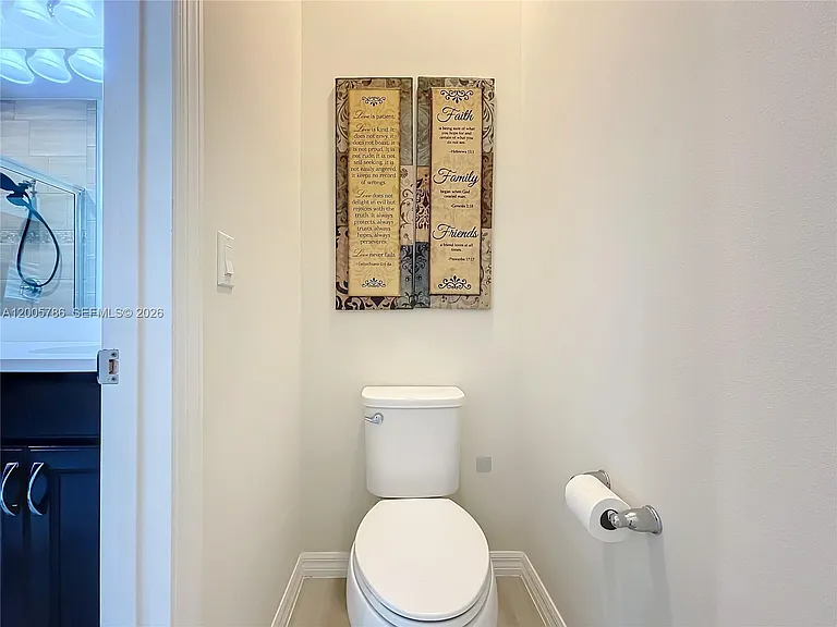 5040 Eucalyptus Dr #2 — Photo 33