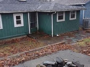 126 Pilgrim Rd, Weymouth, MA 02191