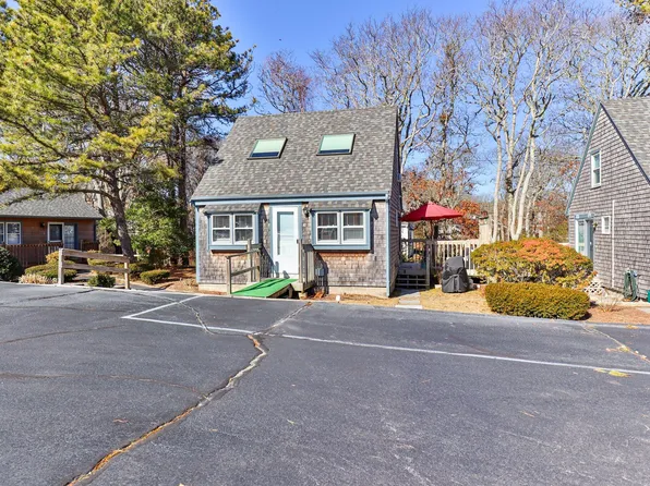 109 Seaview Avenue #10, South Yarmouth, MA 02664