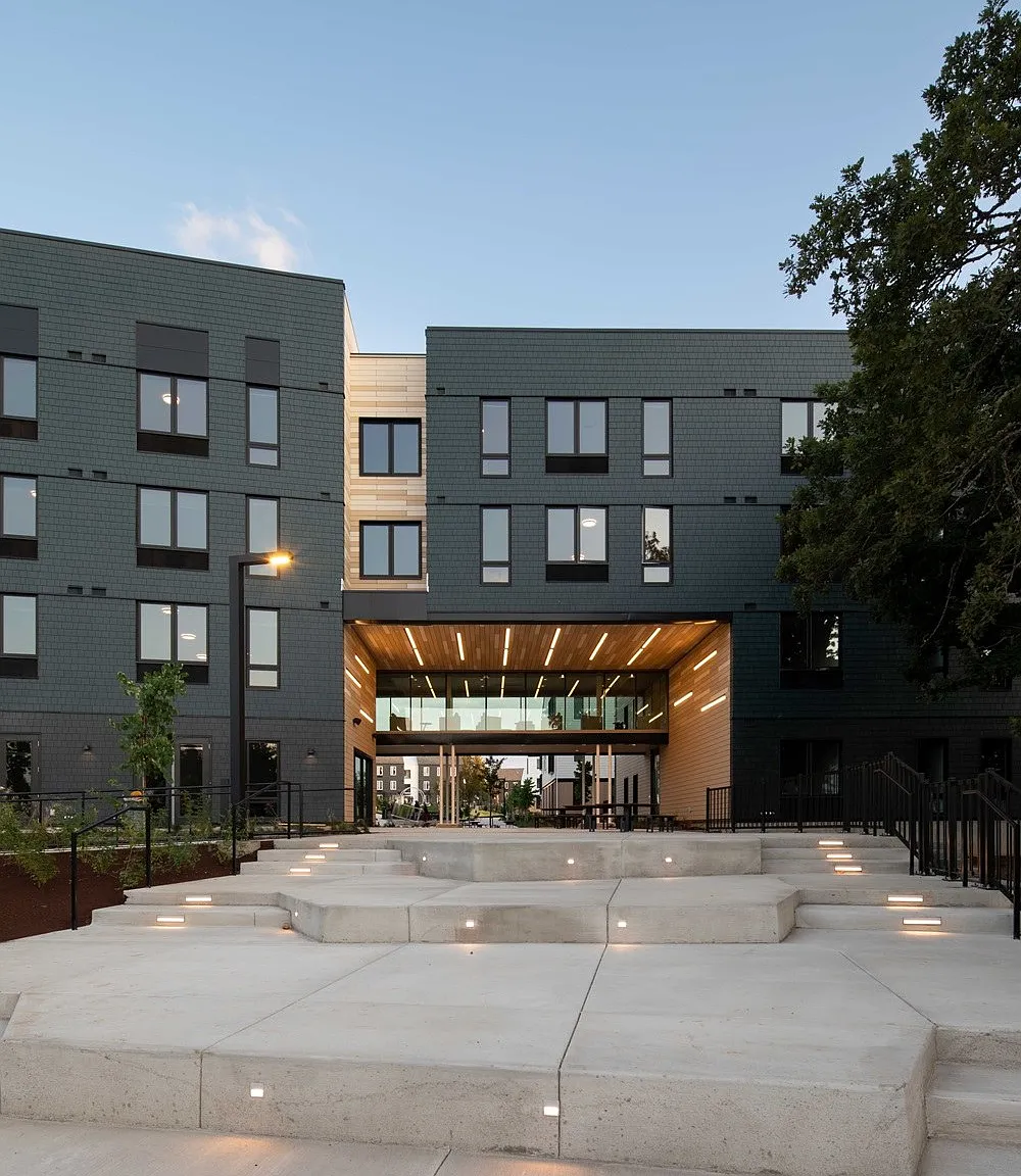 Mahonia Crossing Apartments I — Photo 4