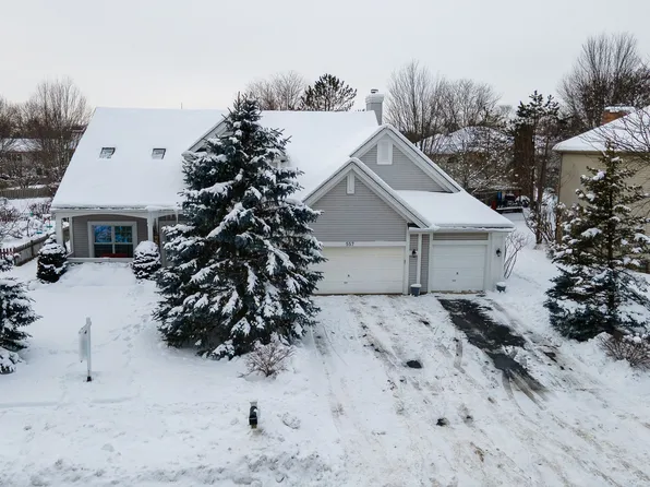557 Meadowview Dr, Wauconda, IL 60084