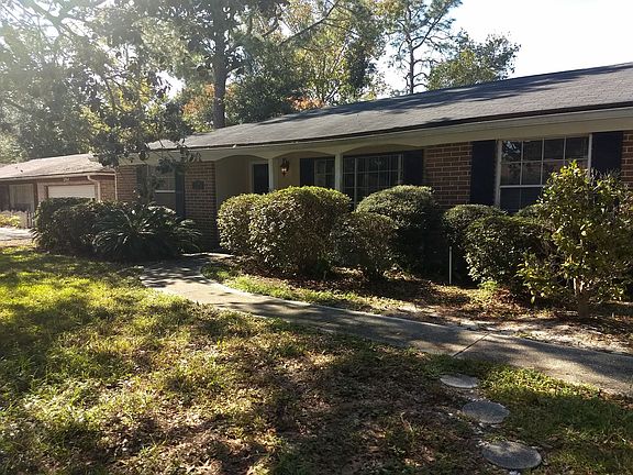 2nd image of 2774 Oakdale Dr W