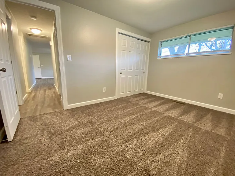 4421 Grayson St — Photo 12
