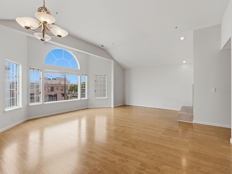 1st image of 67 Wellington Ave