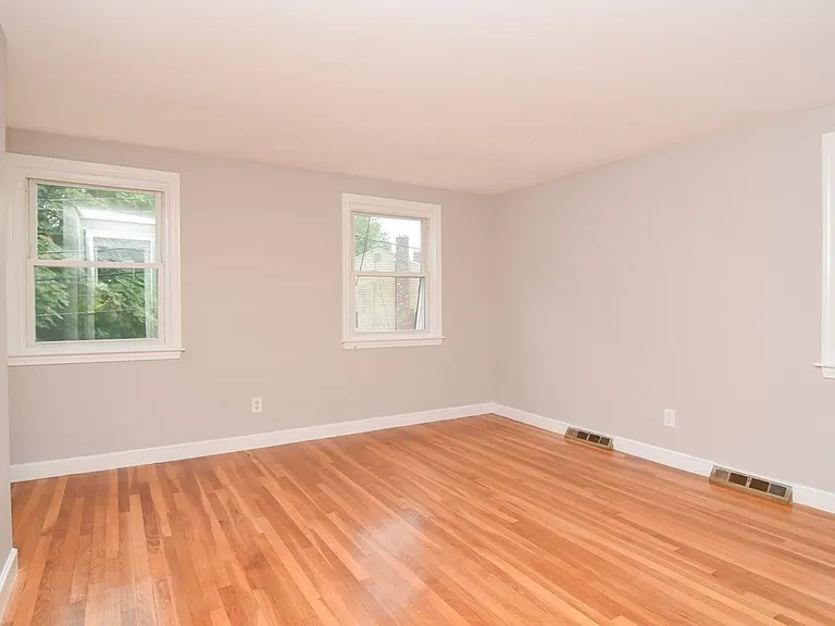 37-49 Arcadia Ave #45 — Photo 25