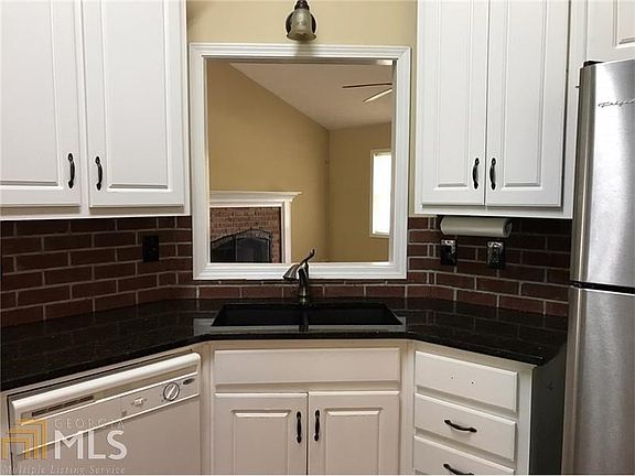 3rd image of 2750 Fort Daniels Dr