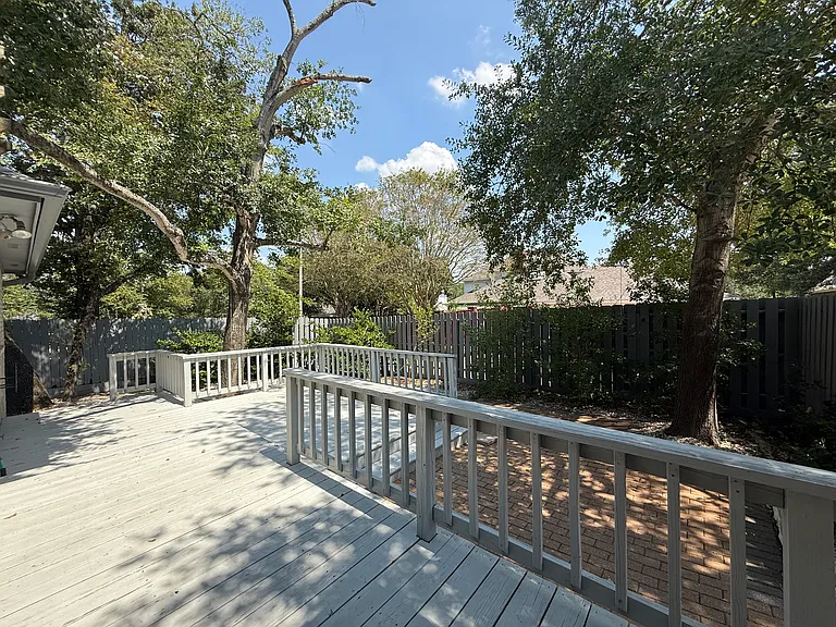 8707 Sandstone Dr — Photo 23