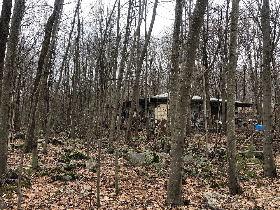 2nd image of 104 Josephine Ln