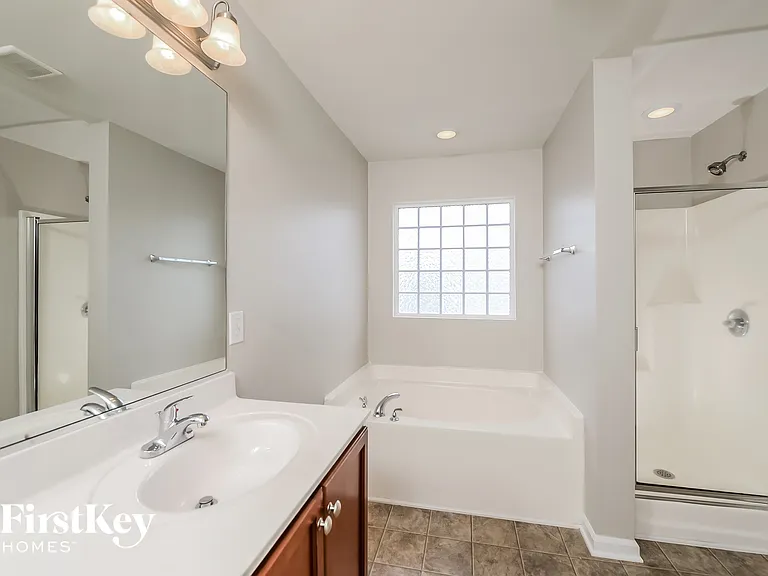 1593 Abbey Park Ct — Photo 11