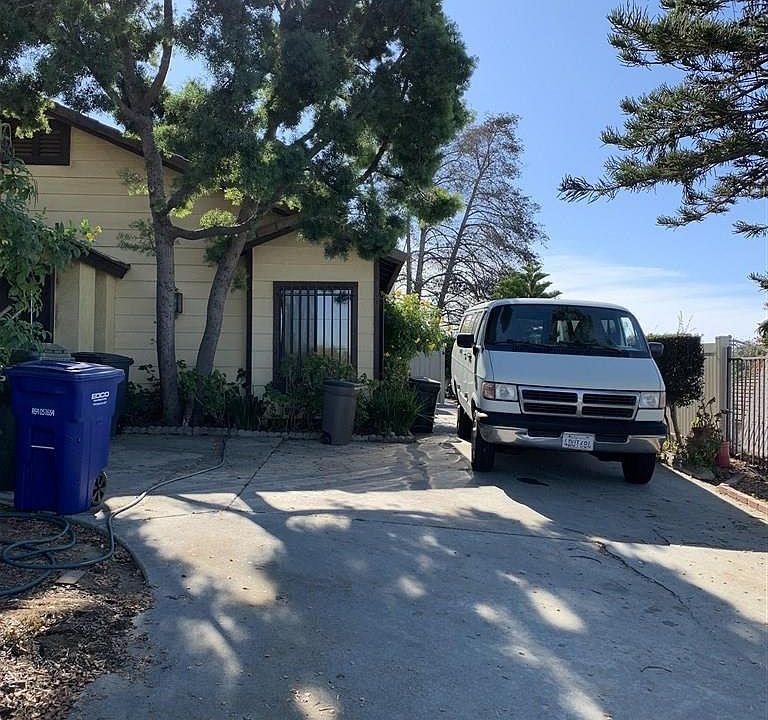 1st image of 790 Las Palmas Dr