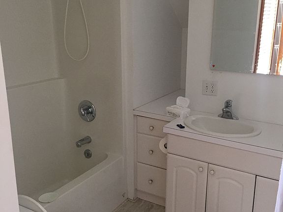 4th image of 107 Lewis Street # Fl 1
