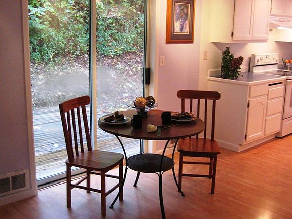 Informal Dining Area